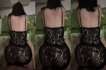 Bokep Indo Ngentotin Binor Pake Lingerie Hitam gaya doggy