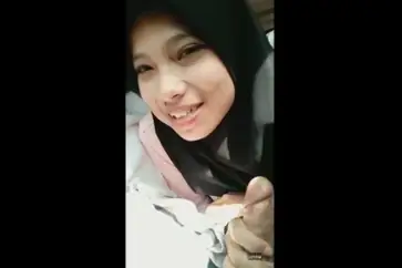 Sensasi Ganas Ngentot Di Mobil Bikin Ukhti Lumer Crot